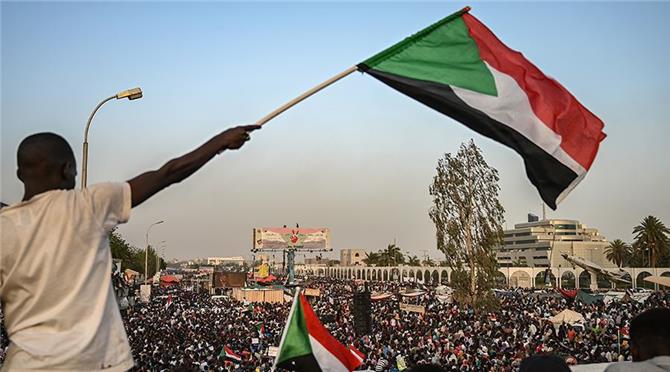 هدنة السودان تدخل حيز التنفيذ.. والجيش 